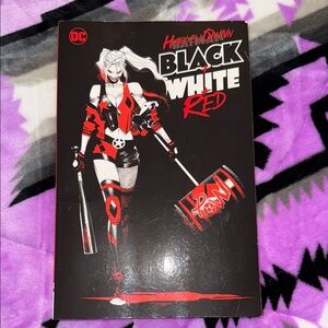📚5/$35📚… DC Harley Quinn Graphic Novel in Red, Black, and White